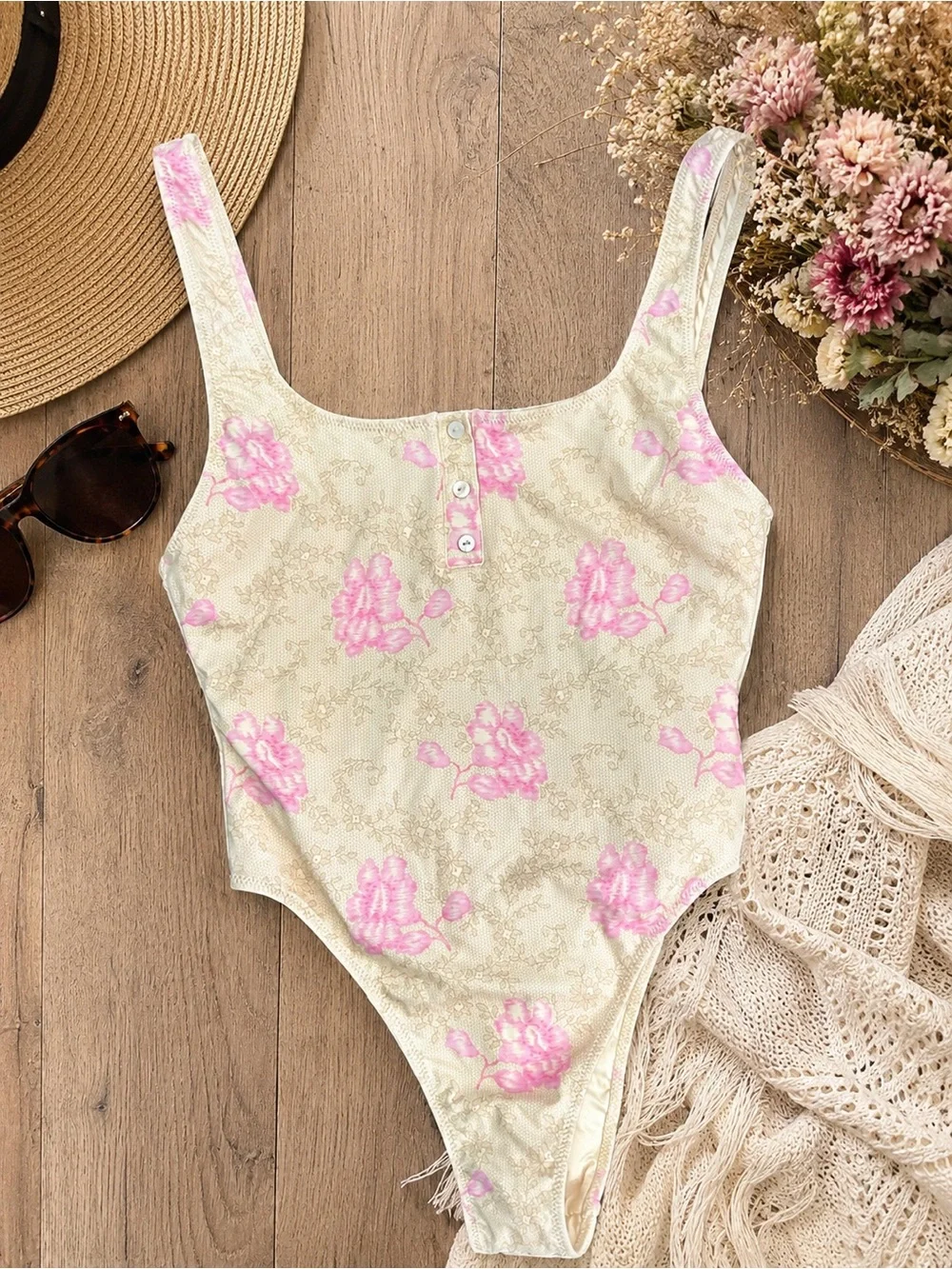 Frankies Bikinis x Pamela Anderson Floral One Piece Swimsuit Large